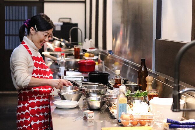 traditional-japanese-cooking-class-with-masayo-in-her-cafe