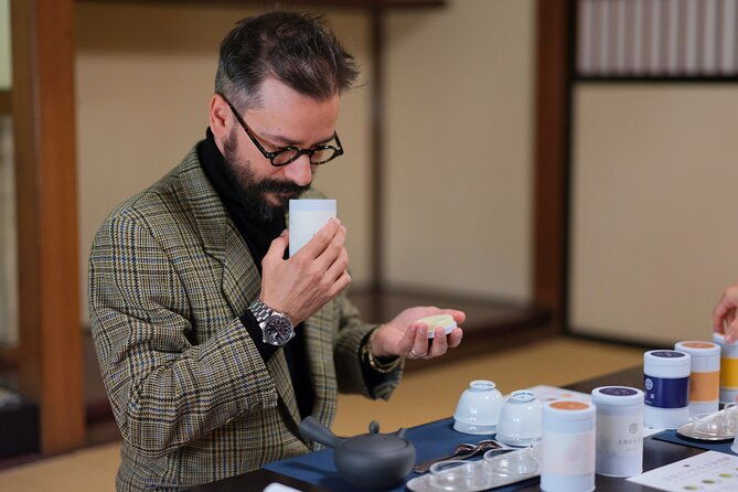 traditional-japanese-tea-experience-takayama-gifu