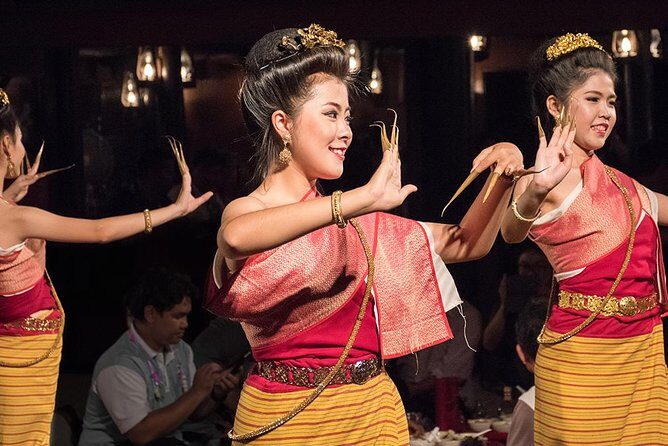 Traditional Khantoke Dinner & Cultural Show Tour in Chiang Mai - Who Is This Tour Best For?