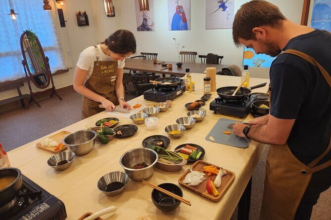 Traditional Korean 6-Dish Cooking Class + Hidden Alley Tour Seoul - Key Points