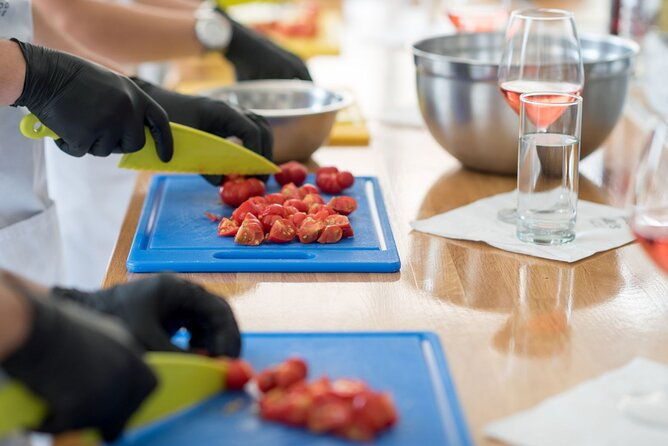 traditional-kouzina-santorini-cooking-experience