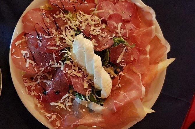 traditional-neapolitan-dinner-in-pompei-villa-franca-family-restourant