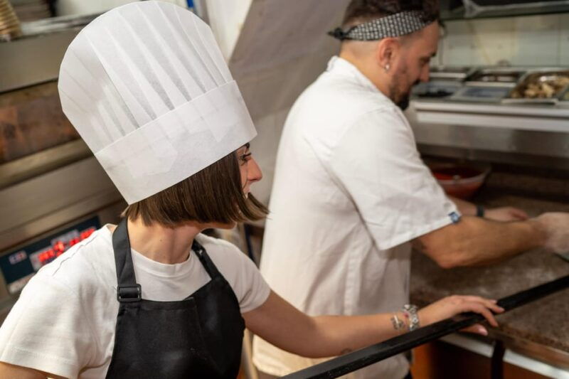 traditional-pizza-cooking-class