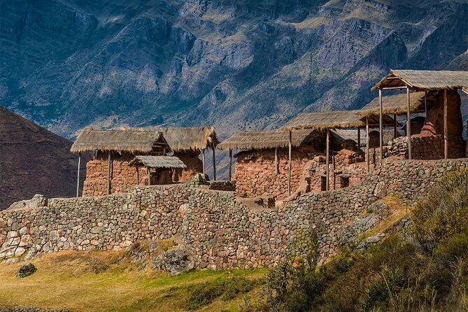 traditional-sacred-valley-tour-cusco-economical-option-group-tour