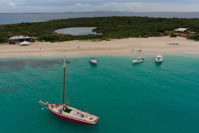 traditional-sailing-adventure-to-anguillas-prickly-pear-cays