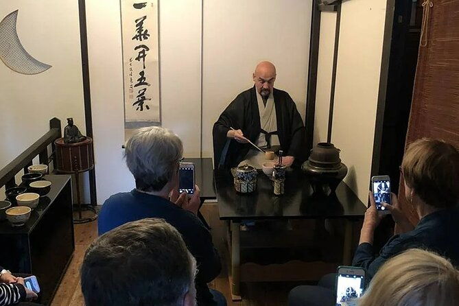 traditional-tea-ceremony-in-kyoto
