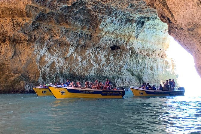 traditional-tour-benagil-cave