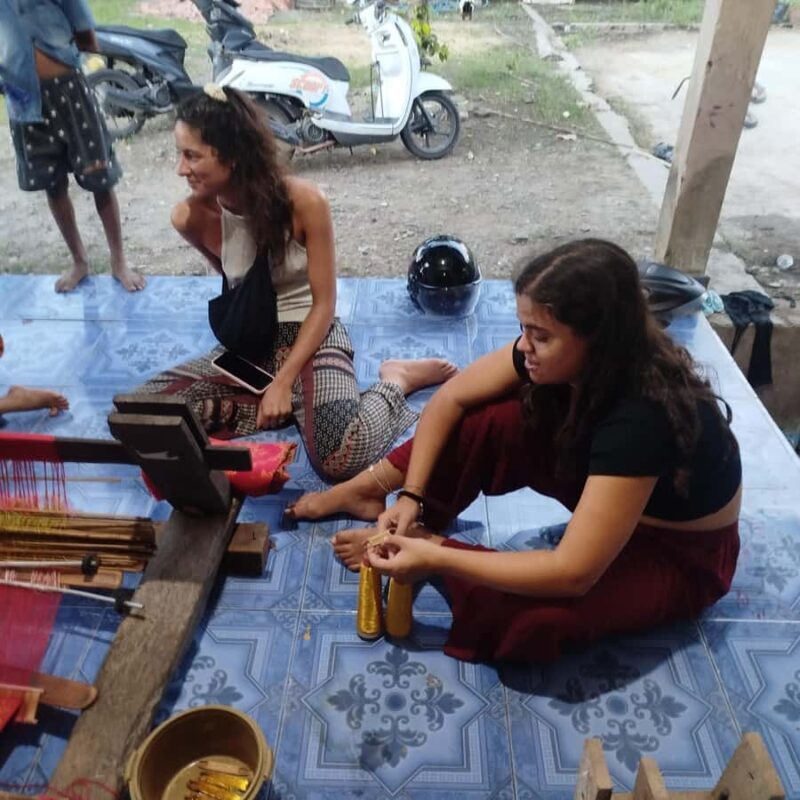 Traditional Weaving Workshop - Discovering Lombok’s Weaving Traditions