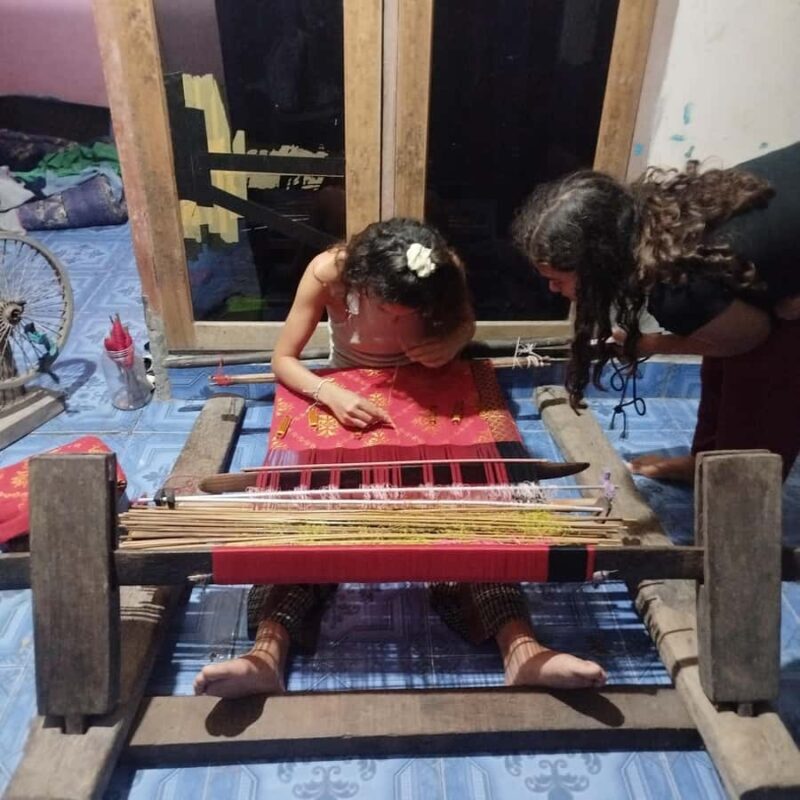 Traditional Weaving Workshop - The Hands-On Weaving Experience