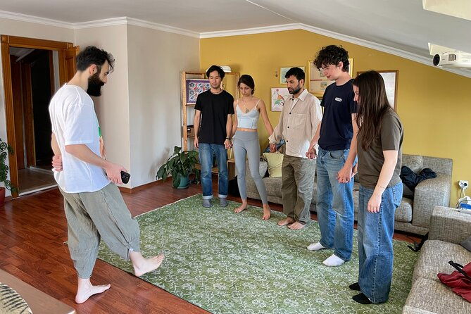 traditional-wedding-dances-workshop-with-a-couple-at-local-home