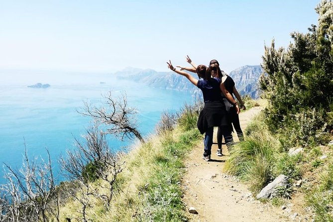 trail-of-the-gods-with-local-guide-saveria-fiore-ladybug