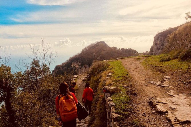 trail-of-the-gods-with-local-guide-saveria-fiore-ladybug
