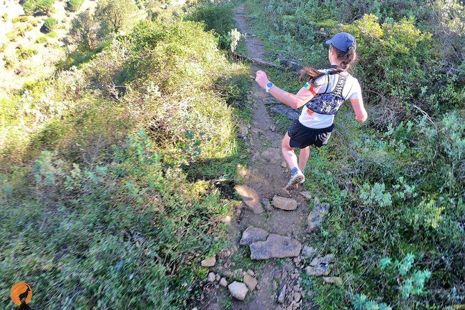 trail-running-lousana-mountains-and-villages-of-shale