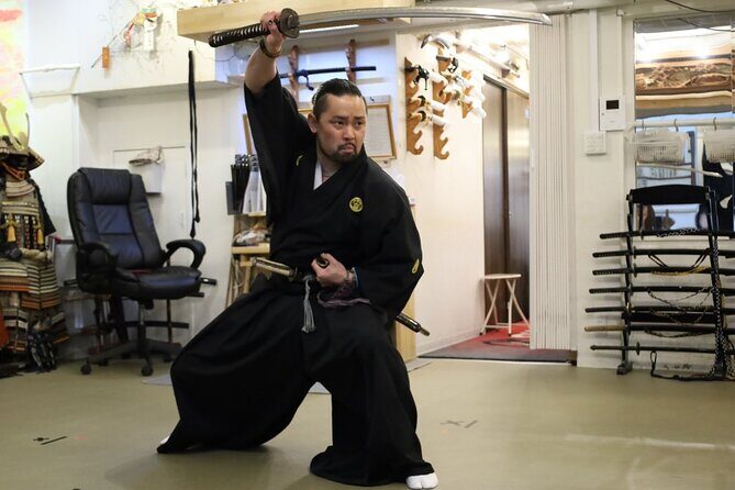 Train Katana with Real Dojo Students in Kyoto - Key Points: