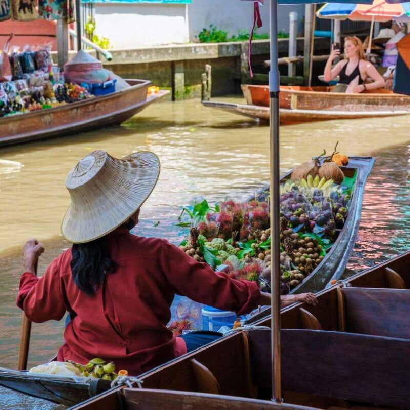 train-market-floating-market-and-salt-lake-tour-by-driver