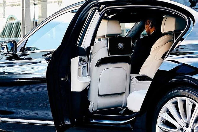 Train tickets from Kandy to Nuwara Eliya or Hatton Station - Insights from Travelers and Practical Tips