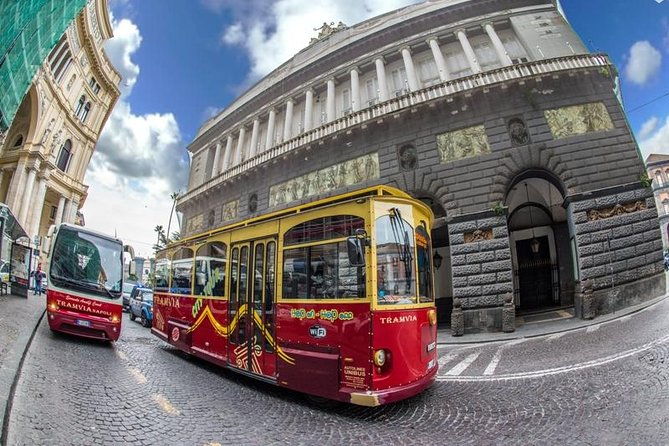 tramvia-napoli-hop-on-hop-off-tour-of-naples