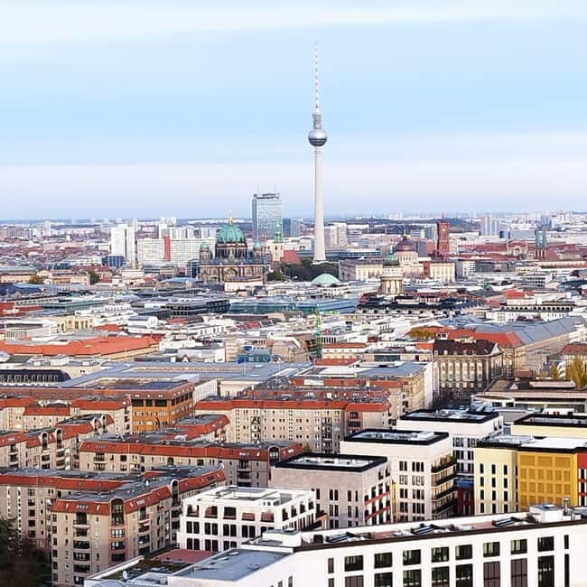 Tranfer with small or Bigger introduction Tour Berlin - Pricing and Value