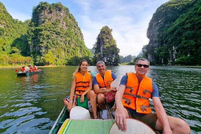 Trang An, Bich Dong, Local Family & Mua Caves Private Day Trip - A Complete Breakdown: What to Expect from the Tour