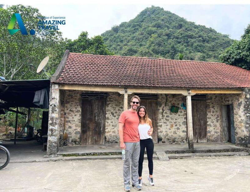 trang-an-mua-cave-hoa-lu-biking-visiting-local-family