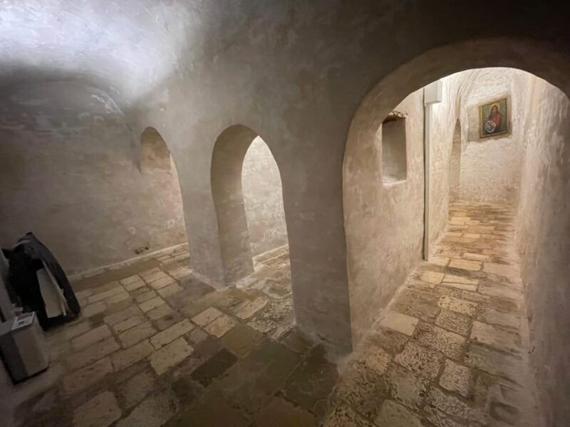 trani-and-castel-del-monte-guided-tours-and-transfers-from-matera