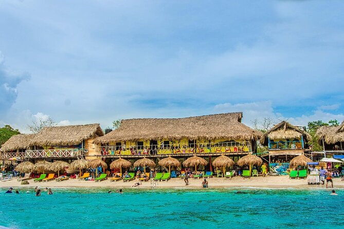 tranquila-beach-and-aquarium-day-tour