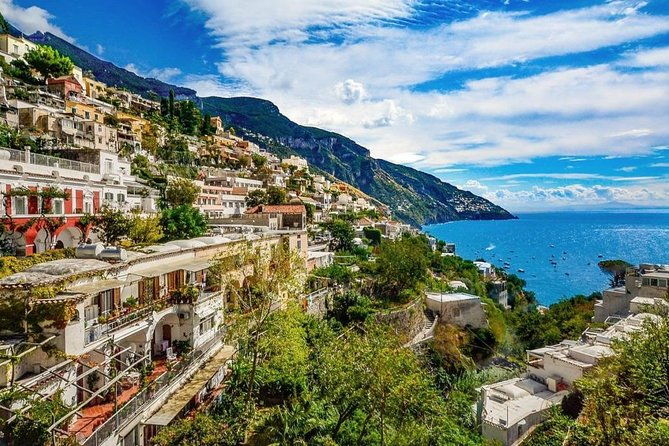 transfer-amalfi-coast-with-stop-and-wait-2-hours-pompeii-or-herculaneum-or-vesuvius