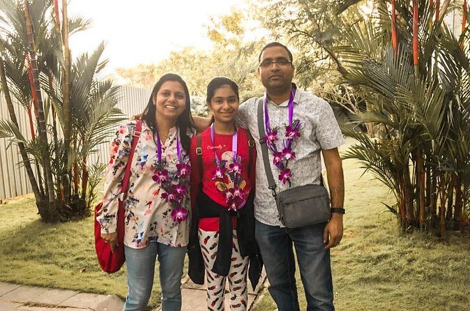 Transfer between Colombo (CMB) Airport and Mount Lavinia Hotel - The experience from reviews