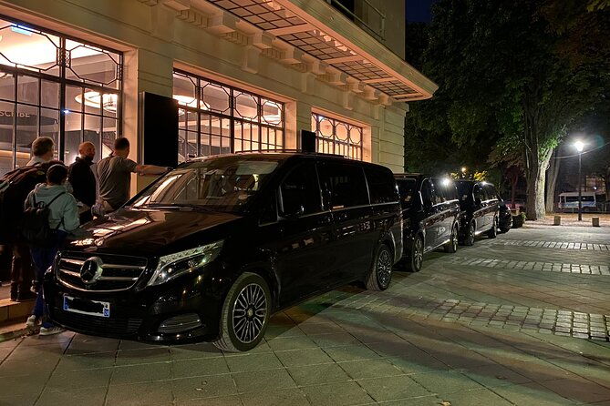 transfer-between-paris-and-airports-cdg-orly-lbg-van-8pax