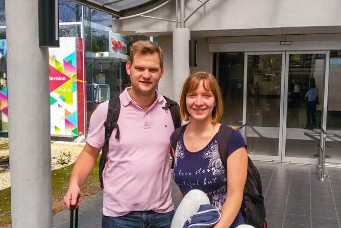 Transfer: Colombo Airport (CMB) and Marriott Courtyard, Colombo - Introduction: Seamless Arrival in Colombo