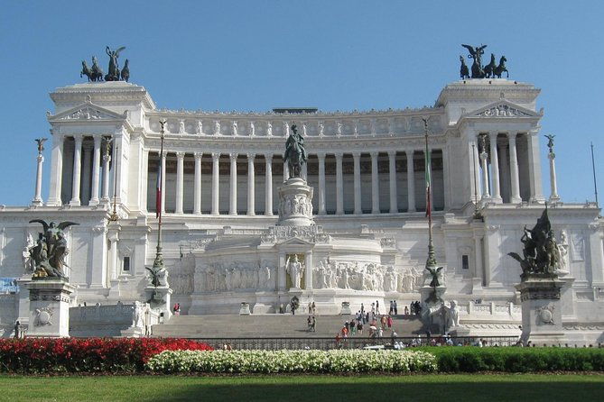 transfer-fiumicino-fco-airport-to-civitavecchia-port-with-3-hours-rome-tour