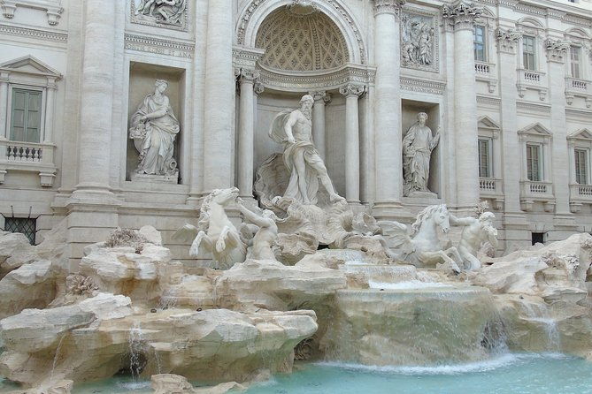 transfer-fiumicino-fco-airport-to-civitavecchia-port-with-3-hours-rome-tour