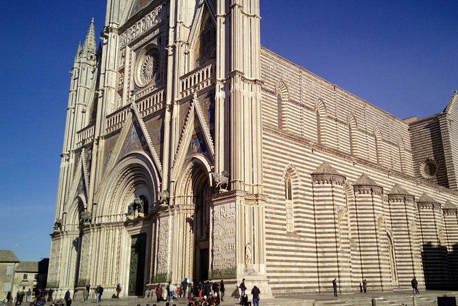 transfer-fiumicino-fco-airport-to-from-florence-optional-orvieto-stop