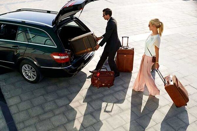 Transfer from Cairo Airport to Hotel at Cairo or Giza - An Overview of the Cairo Airport Transfer Experience