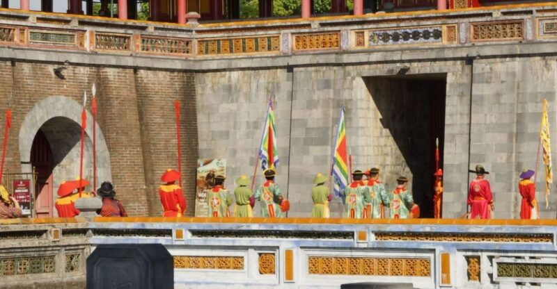 transfer-from-da-nang-or-hoi-an-to-hue-via-hue-city-tour