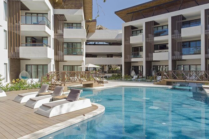 transfer-from-liberia-airport-to-azura-beach-resort