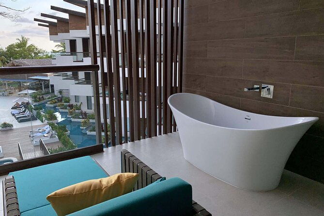 transfer-from-liberia-airport-to-azura-beach-resort