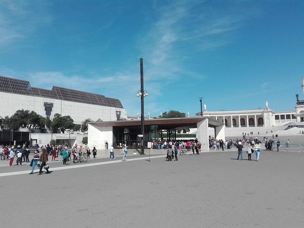 transfer-from-lisbon-to-coimbra-with-a-visit-to-the-fatima-sanctuary-half-day