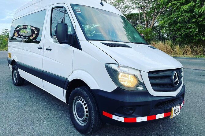 transfer-from-manuel-antonio-to-sjo-airport-and-surroundings