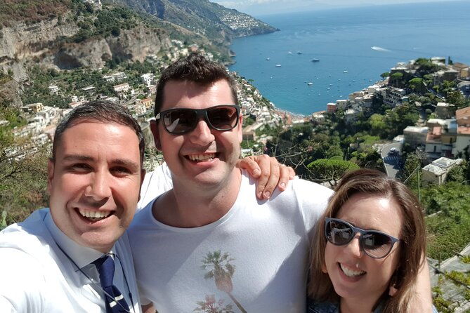 transfer-from-naples-area-to-sorrento-area-from-4-to-6-passengers