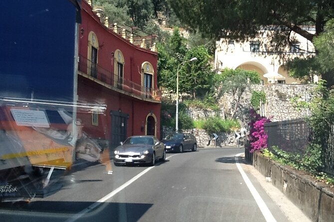 transfer-from-naples-international-airport-to-amalfi-or-amalfi-to-naples-airport