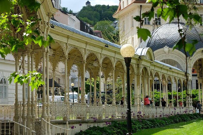 transfer-from-prague-to-karlovy-vary-private-daytrip-with-2h-for-sightseeing