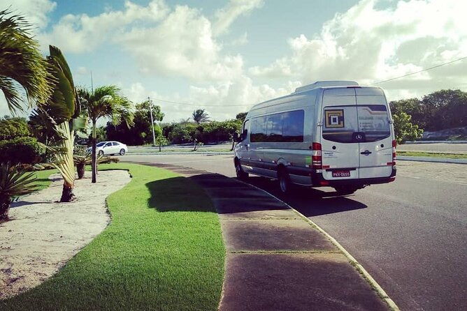 transfer-iberostar-bahia-praia-do-forte-private-executive-van
