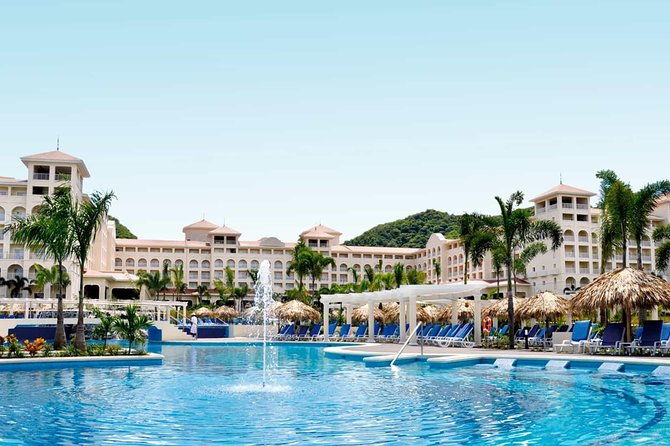 transfer-service-from-liberia-airport-to-riu-palace-riu-guanacaste