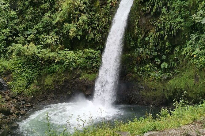 transfer-sjo-airport-to-la-fortuna-or-hotels