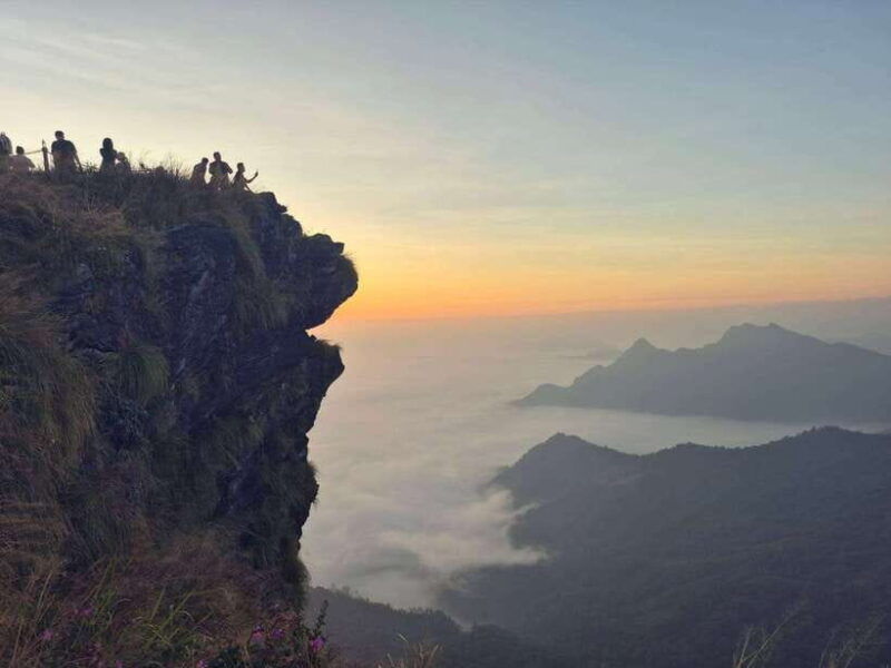 transfer-wonder-full-sunrise-and-landscape-at-phu-chifa
