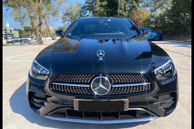 Transfers between Paris and Paris Airports/Disneyland/Versailles - The Benefits of a Private Chauffeur in Paris