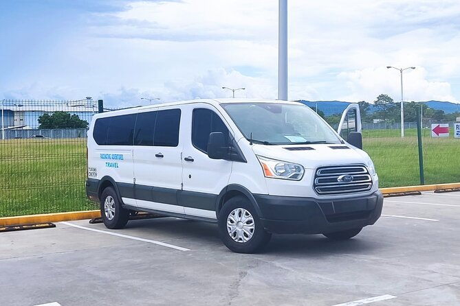 transfers-from-airport-to-hotels-riu-playa-blanca-decameron-bijao-playa-blanca