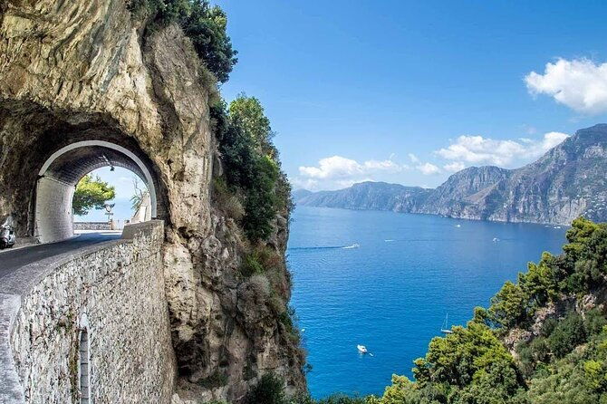 transfers-from-naples-to-sorrento-positano-amalfi-ravello-maiori