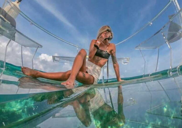 transparent-boat-ride-with-beer-in-cancun